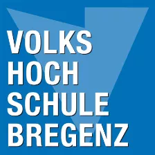 Alfred„Logo der Volkshochschule Bregenz – Erwachsenenbildungseinrichtung mit vielfältigem Kursangebot“ Bischof, Liedermacher, Gitarrenlehrer, Unterricht, Volkshochschule, Bregenz, Vorarlberg